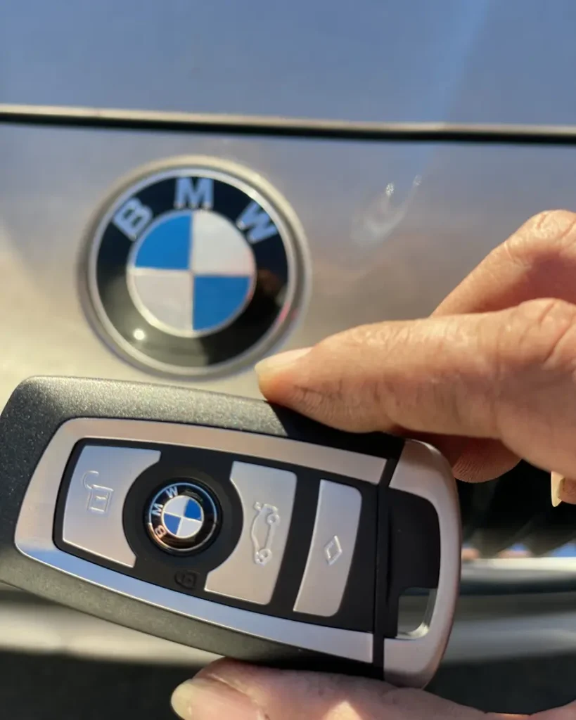 BMW smart key programmed by 24/7 Quick Locksmith